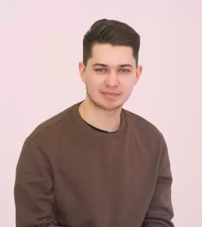 Никита Альхов 